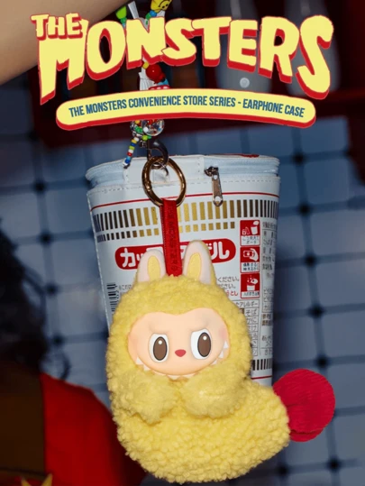 Pop Mart Labubu 怪兽便利店系列可爱耳机保护套，带钥匙扣，材质柔软，复古店铺元素（零食、饮料、招牌），兼容 Pro 1/2/3/4，防震防摔，可爱科技配件，适合女孩、女性和青少年。