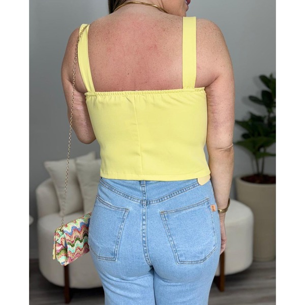 Bluzinha Zury - Amarelo  Simples    Poliéster    Botão    Rua