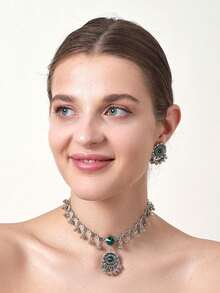 2024 Top-Selling  Arabic Style Zinc Alloy Antique Bronze-Colored Women's Jewelry Set. This Set Includes 1pc Gold Plated Waterdrop Pendant Necklace With Tassel Design & Inlaid Glass Rhinestones, And 1pair Exquisite Bohemian Style Stud Earrings. It's A Perfect Choice For Holiday Gifts And Daily Wear. - Bronze - View 9