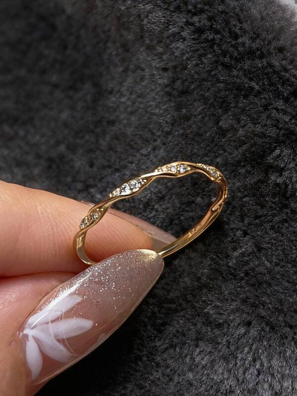 خاتم نسائي من الفضة الإسترليني عيار 925 بتصميم حبل مجدول مرصع بحجر زركونيا اصطناعي، أنيق ومناسب للارتداء اليومي