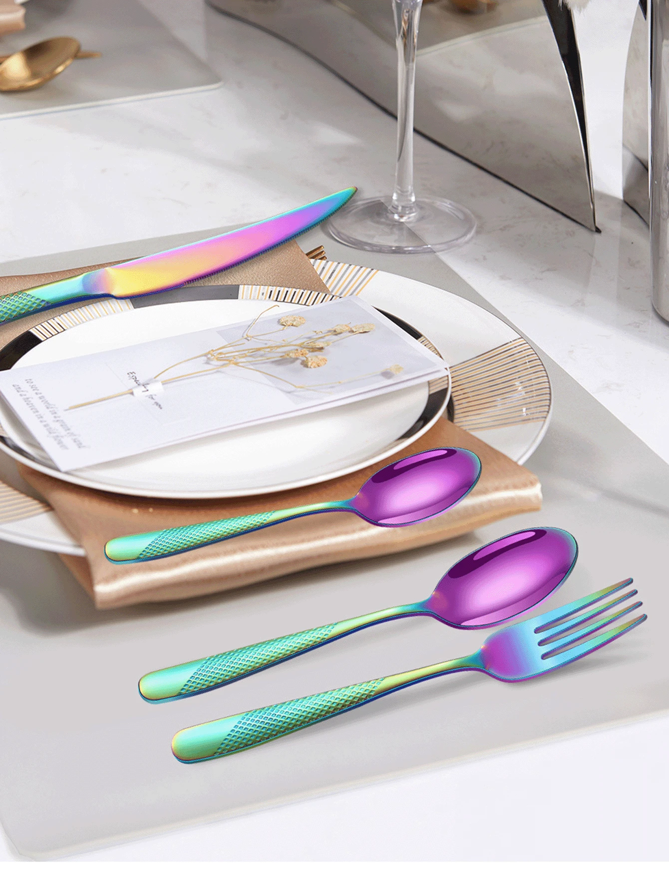 4pcs/24pcs Premium Star-Shaped Diamond Stainless Steel Cutlery Set Includes A Steak Knife,Fork,Spoon,And Dessert Spoon.The Hammered Modern Cutlery Features A Mirror Finish,Is Durable,Luxurious,And Dishwasher ;Ideal For Kitchens,Dining Rooms,Banquets,Parties,Holidays,And Weddings,Available In A Variety Of Colors. - Multicolor - View 1