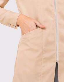 Women's Oxford Fitted Lab Coat With Zipper And Mandarin Collar - Evi - Light Beige - View 2