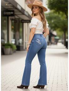 Jeans vaqueros mezclilla gruesa bootcut talle alto pretina ancha casual acampanados tobillo diseño dibujo tejido bordado calaveras look casual rockero country. - Azul lavado medio - Ver 1