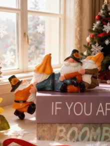 1 Christmas Pumpkin 4-In-1 Dwarf Resin Ornament - Hand-Painted Holiday Decorations With A Variety Of Colors And Patterns, Durable Resin Material, Can Be Used As A Desktop Ornament, Suitable For Holiday Home Decoration, No Electricity Required, Christmas Dwarf Ornament