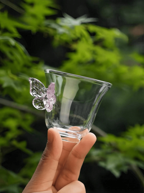 1 pièce Tasse à thé en verre avec papillon 3D rose et violet, tasse d'eau en verre avec papillon de niche, tasse en verre à papillon pour le thé de l'après-midi, tasse à café au lait girly, convient pour la maison de thé, le salon, la salle à manger