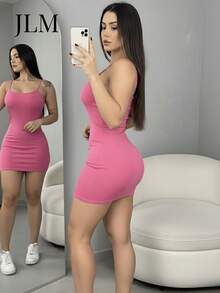 Women's Short Black Ribbed Fitted Dress With Thin Straps And Round Neckline. Fitted Design, Soft To The Touch, Ideal For Modern Looks And Elegant Evening Wear. - Rosa - 查看 2