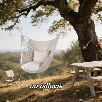 كرسي معلق، تصميمه يوفر تجربة مريحة ومسترخية، مما يسمح للمستخدم بالتأرجح برفق عليه والاستمتاع بلحظة هادئة. وضع كرسي المعلق في حديقة خارجية أو شرفة أو شرفة، أو في بعض الوجهات السياحية، يعتبر كرسي المعلق ديكورًا شائعًا يخلق جوًا مريحًا وممتعًا للزوار.