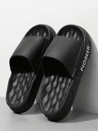 Pantuflas cómodas y gruesas de suela de EVA para hombres en otoño/invierno, sandalias suaves y sin olor para baño e interior en verano