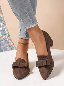 Giày cao gót nữ màu trơn với nơ dày trang trí, kiểu dáng thanh lịch và thoải mái, mũi nhọn, dễ xỏ, giày công sở thời trang, gót trung bình, phù hợp cho mọi mùa, dự tiệc, đám cưới. - màu nâu - Xem 4