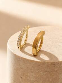 2件套女士性感时尚C形立方氧化锆长款肚脐环套装，闪亮多款式穿刺饰品，适合派对、夏季露脐上衣搭配以及个性化造型。