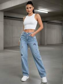Jeans Wide Leg de Talle Alto Para Mujer, Mezclilla Lavado Claro, Pantalón de Pierna Súper Ancha con Detalle de Bordado de Mariposas o Laser de Margaritas, Cierre de Botón Diamantado y Costuras Reforzadas – Estilo Casual Urbano y Cómodo. - Mariposas DN-ST2004 - Ver 3
