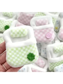 Conjunto de cama novo e fofo com trevo, 3 peças, para mini boneca. Acessórios de alta qualidade para bonecas (boneca não incluída). - Multicolorido - Ver 6