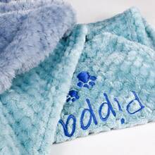 1pc Customizable Pet Embroidered Fleece Blanket, Personalized With Name & Paw Print Embroidery, Warm & Soft For Dog/Puppy Sleep & Daily Use, Suitable For Christmas, New Year, Gifts, Memento Or Comfort Blanket, For Home & Outdoor - Multicolor - View 5