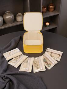 صندوق مجوهرات سفر كبير السعة مع 12 كيس مخمل للمجوهرات، منظم مجوهرات سفر للنساء، صندوق مجوهرات للنساء للعقود والخواتم والأقراط، مناسب كهدية لصديقاتك وأصدقائك والفتيات في المناسبات والأعياد وعيد الأم. منظم تخزين للنساء للسفر والضروريات والعودة للمدرسة والسكن الجامعي وديكور الخريف - متعدد الألوان - مشاهدة 20