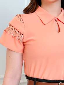 Women's Blouse With Shirt Collar And Lace Cutouts On The Sleeves – Elegant, Formal, And Modest Fashion - Màu Cam san hô - Xem 2