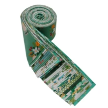40 piezas de tela de twill floral verde de 2.56X19.69 pulgadas, tiras suaves de rollo de gelatina, adecuadas para regalos de Navidad, diseño del Festival de Primavera, costura de patchwork DIY, muñecas, decoraciones, manualidades y decoración del hogar, tela de envoltura de regalo con detalles de borlas