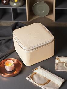 صندوق مجوهرات سفر كبير السعة مع 12 كيس مخمل للمجوهرات، منظم مجوهرات سفر للنساء، صندوق مجوهرات للنساء للعقود والخواتم والأقراط، مناسب كهدية لصديقاتك وأصدقائك والفتيات في المناسبات والأعياد وعيد الأم. منظم تخزين للنساء للسفر والضروريات والعودة للمدرسة والسكن الجامعي وديكور الخريف - متعدد الألوان - مشاهدة 21