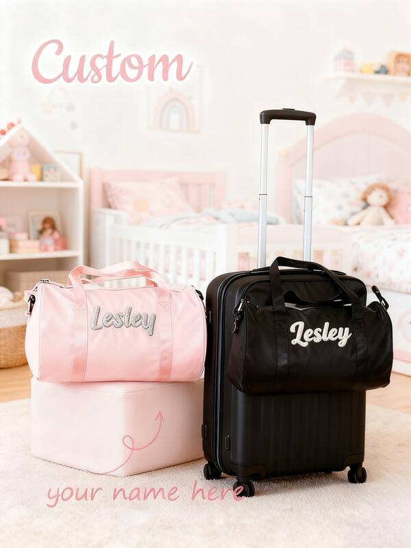 1 Stück personalisierte bestickte Namens-Reisetasche. Individuell bedruckte Namens-Gepäcktasche, lässige Sport- und Outdoor-Reisetasche mit großer Kapazität, geeignet als tragbare Umhängetasche, für den täglichen Gebrauch, Fitness, Schwimmen, ein Geschenk für Familie und Freunde. Weihnachten, Geburtstaggeschenke.