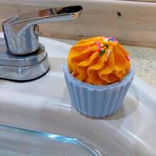 XINSON 4 bombas de baño en forma de CupCake de sal de burbujas de baño, aroma a hierbas y flores, Rosa, Manzanilla, Lavanda, Oceano fesh  Selenicereus undatus, proporcionan hidratación duradera, mejoran la experiencia de baño, disfruta del spa en casa, no irritante para todo tipo de piel - Multicolor - Ver 6