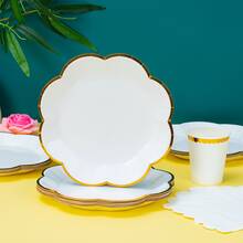 一套白色和金色箔纸花瓣形一次性餐盘、餐巾纸和纸杯，适合25位客人使用，一次性纸盘，派对用品，适用于生日、婚礼、聚会、家庭野餐 - 彩色 - 查看 5