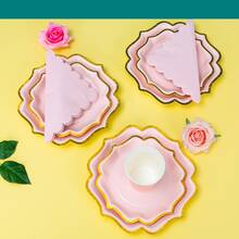 一套浅粉色箔纸花边花瓣形一次性餐盘、餐巾纸和纸杯，适合25位客人使用，一次性纸盘派对用品，适用于生日、婚礼、派对、家庭野餐等场合。 - 彩色 - 查看 3