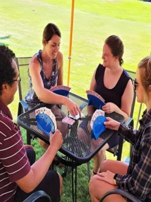 1pc High Quality Playing Card Holder, Elderly, Poker Party, Family Card Game Night - Plastic Hands-Free Canasta Card Holder, Christmas, Thanksgiving Gift - Multicolor - View 9