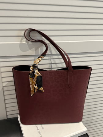 1 adet, Çok Yönlü Moda Niş Tasarımı, El Konşimentosu Omuz Çantası, İpek Eşarp Dekorasyonlu Kontrast Pu Kumaş Leopar Desenli Desen ve Çok Renkli İsteğe Bağlı Kare Çanta, Bayanların Günlük İşe Gidip Gelmeleri ve Alışveriş Durumları İçin Uygundur.