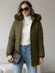 MODA MANIA Chaqueta Acolchada Para Mujer Premium, Súper Cálida con Capucha de Pelo Sintético Desmontable, Estilo Moderno y Funcional para Invierno y Otoño - Verde Oliva - Ver 2