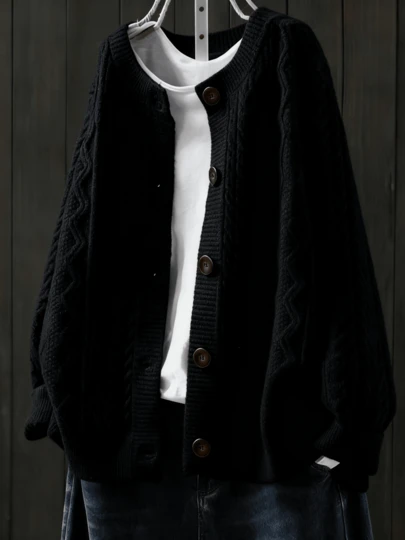 大码女式开衫，纯色优雅成熟知性风，适合圣诞节穿着，长袖百搭大码女式针织毛衣