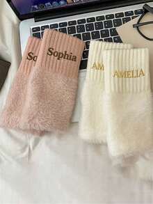 A Pair Of Solid-Color Faux Fur Knitted Half-Finger Gloves, Customizable With Text, Unisex, Versatile, Suitable For Outerwear, Daily Travel, Winter Warmth, Christmas, And Everyday Use.