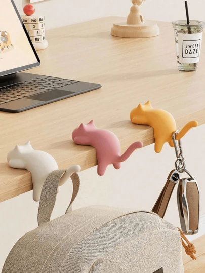 3/2개 심리스 엣지 고양이 백팩 후크, 펀칭 불필요, 학생 책상 특수 책상 측면 다기능 가방 걸이. 테이블 측면 가방 후크 데스크탑 백팩 후크 접이식 가방 걸이 후크 접이식 테이블 후크 사무실 책상 측면 후크 여성용 지갑 핸드백 후크 홀더. 그리고 가벼운 핸드백 후크 - 백팩 후크, 학생 책상에 가방을 걸 수 있는 마법의 도구, 튼튼한 데스크탑 후크, 핸드백을 깨끗하게 유지하기 쉽고 실용적인 후크.