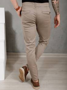 Men's Smart Casual Trousers In Premium Satin Fabric With Tailored Detail And Welt Pockets - 米色 - 查看 7