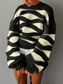 2025 Plus Size Autumn/Winter Oversized Classic Striped Comfortable Round Neck Sweater For Women - Black - View 4
