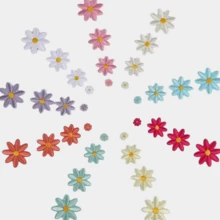 多色雏菊花 20PCS/40PC 不同规格 简约多用途小雏菊花热熔胶刺绣布贴，适用于背包、夹克、帽子 - 耐用缝线，新颖贴片，DIY 手工艺品。 - 彩色 - 查看 2