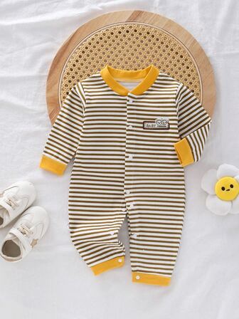 新生儿条纹字母印花前扣连体衣