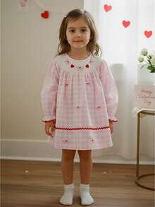 Toddler Girl Valentines Day Smocked Dress Heart Bow Embroidery Plaid Long Sleeve Crew Neck Princess Dress Kids Spring Outfit - 粉色 - 查看 2