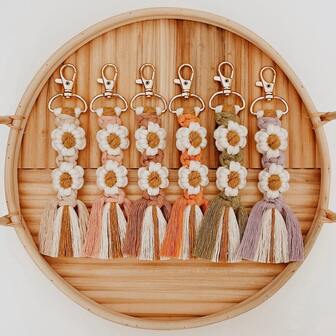 1件波西米亚风棉绳手工编织花朵流苏钥匙扣吊坠，女士包包服装装饰配饰