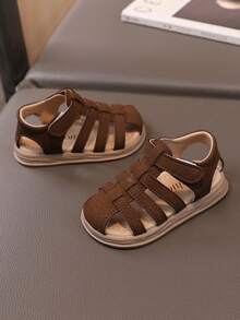 1 Pair Brown Toddler Boys/Girls Hook And Loop Closed Toe Summer Casual Infant Sandals - Brown - View 2