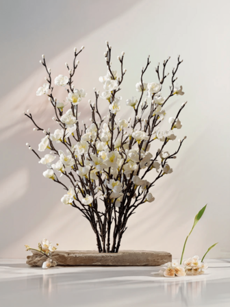 1/4/6/8/10支人造花白色梅花21.7英寸假冬季甜美长茎塑料花家居酒店办公室婚礼派对花园装饰。