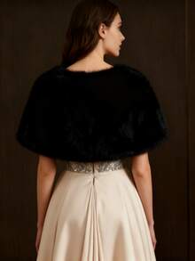 Black Elegant Faux Fur Shawl Wrap, Soft Plush Material, Suitable For Winter Wedding And Formal Party Dress, Bridal Accessory, Fashion Design, Popular Among Fashion Enthusiasts - màu đen - Xem 2