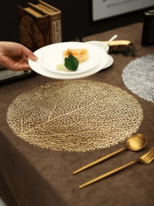 1/2/4/6pcs Gold Round Simple PVC Placemats, Washable, Easy To Clean, Wipe-Clean, Non-Slip, Holiday Wedding Party Dining Table Decor - Multicolor - View 4