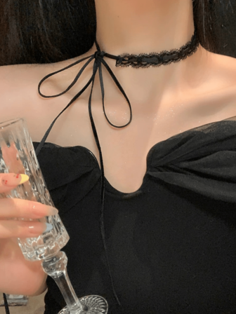 1pc Black Lace Tie Choker Necklace With Dark Bowknot Pendant