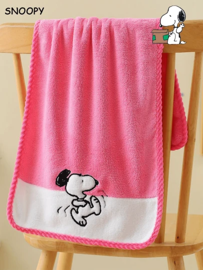 Snoopy Series Towel Pink Edition 1pc, 75*35cm, Made of Highly Absorbent and Soft Fabric, Skin-Friendly Material, Anti-detachment Weaving, Low Allergenicity, Featuring Cartoon Embroidery Patterns, Sealed Edge Design, Softure, Teaturing Colors, Suitable for Children, Adults, Fans of "Peanuts" Comic, Applicable for Use in Bathrooms, Swimming Pools, Travel, Family Use, Beach Outings, After Shower Drying, Comfortable Wrapping