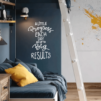 1张励志墙贴——“每天进步一点点，最终成就大事”励志名言乙烯基贴纸，可移除防水墙贴，适用于办公室、健身房、教室、卧室或家居装饰，积极心态自我提升礼物，适合学生、教师、朋友，新年礼物。