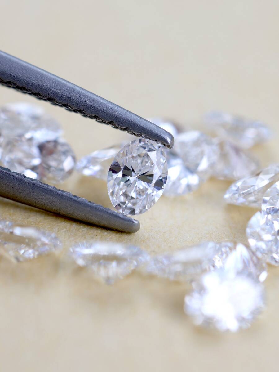 1 Pc Oval Lab-Grown Diamond, 0.05ct-0.3ct. Color: D-E. Clarity: VS-VVS. Suitable For Jewelry Making And Holiday Gifts.