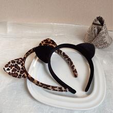 Uma tiara feminina com estampa de leopardo e orelhas de gato, estilo desenho animado. Acessório de cabelo elegante e moderno com presilha, moderno e versátil. - Multicolorido - Ver 2