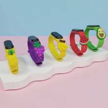 5 peças Relógio Infantil Digital Menina Frutinhas Colorido Led à Prova D`água Feminino Fofo - Cereja - Visão 2