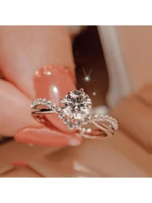 閃閃發光鑽石訂婚戒指