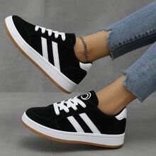 Sneakers For A Casual Urban Look With A Timeless And Practical Street Style. - 黑色 - 查看 2