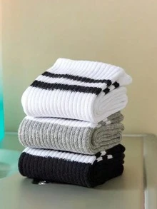 Striped Pattern Crew Socks